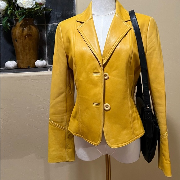 Parfait Leather Italy Yellow Leather Jacket Size Medium - Picture 3 of 16